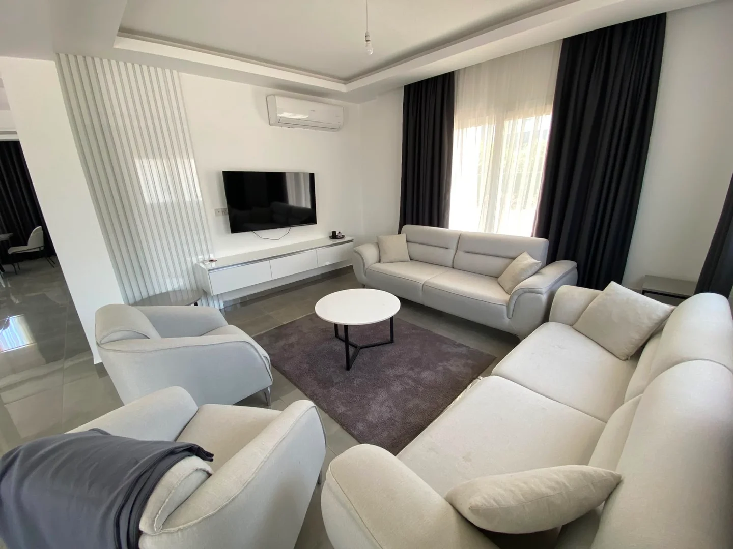 YENİBOĞAZİÇİ'NDE FUL EŞYALI KİRALIK 4+2 MÜSTAKİL VİLLA — Gazimağusa