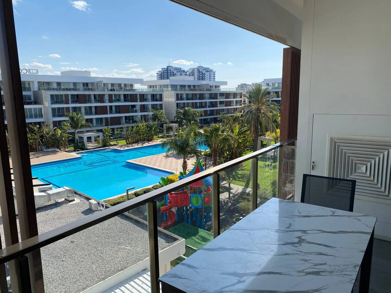 COURTYARD LONG BEACH'TE OTEL KONSEPTİ HAVUZ MANZARALI SATILIK GENİŞ 1+0 STÜDYO DAİRE — İskele