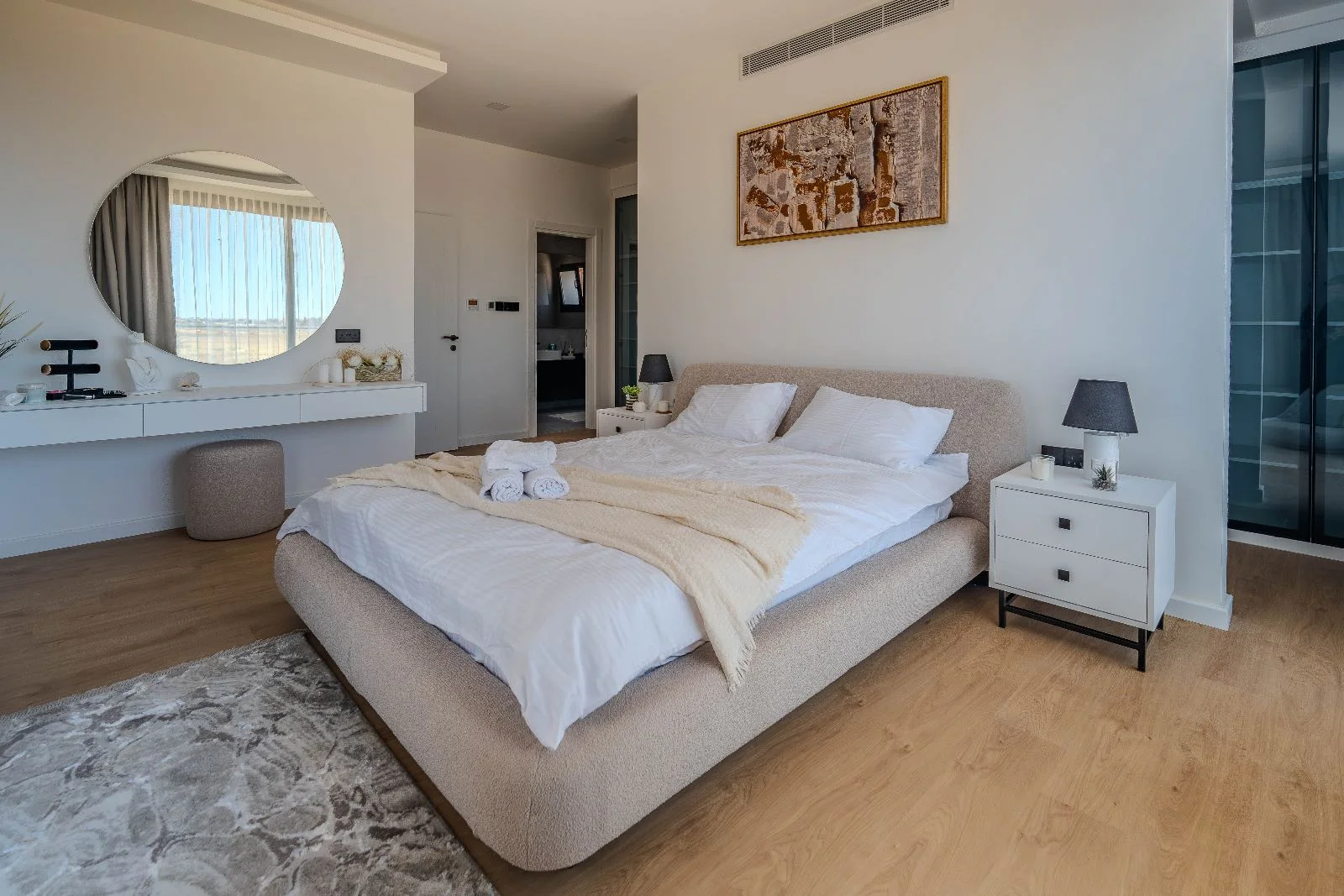 İskele Ötüken'de 4+1 La Isla Villaları 326m² Lüks Daire Satılık